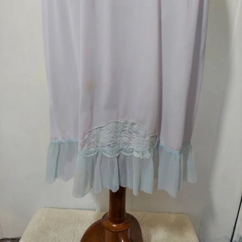 Vintage Baby Blue Kayser Tiny Pleats and Lace Full Slip with Adjustable Shoulder - Picture 5 of 16